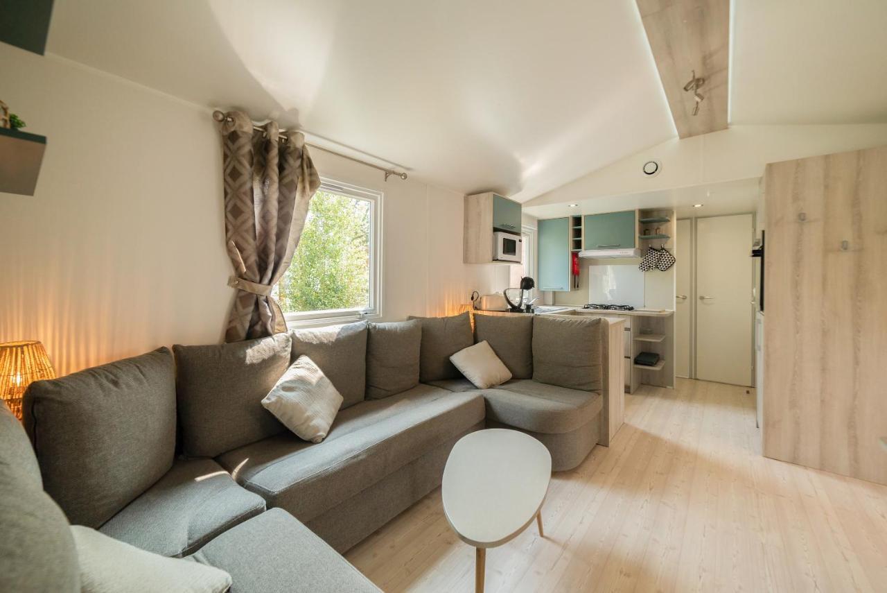 Mobil Home Les Pieds Dans L'Eau Canet-en-Roussillon Luaran gambar